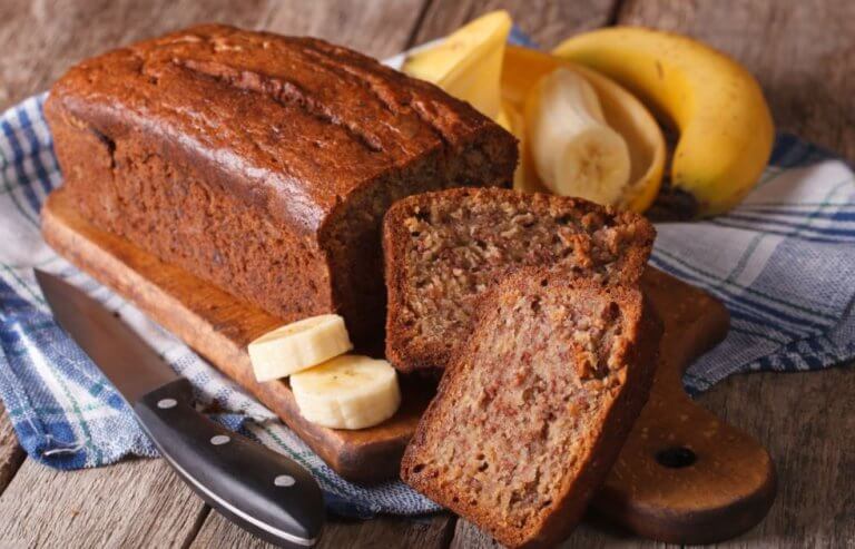 Hausgemachter Biskuitkuchen