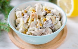 Kartoffelsalat mit Hühnchen