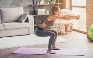 Heimtraining Routine: Straffe deine Gesäßmuskeln und Beine