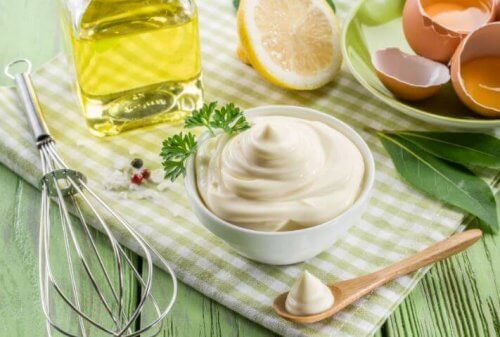 Zutaten für Mayonnaise aus Eiweiß