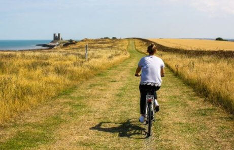 Fahrrad fahren in der Natur