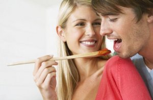 Gesunde und vielseitige hausgemachte Saucen