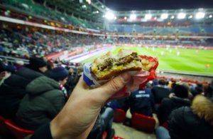 Darf man Lebensmittel bei Sportveranstaltungen verbieten?