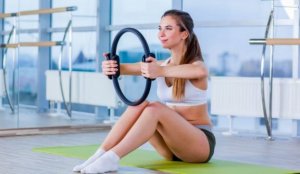 Magischer Pilates-Ring: Wie verwendet man ihn richtig?