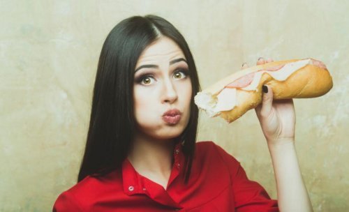 Frau mit Baguette