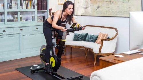 Bkool Smart Bike für Indoor Cycling zu Hause
