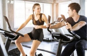 Solltest du Cardio vor oder nach dem Krafttraining machen?