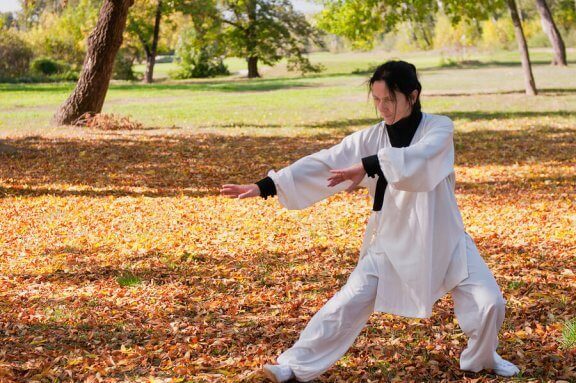 Tai Chi im Wald