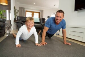 Warum solltest du auch aktiv bleiben, wenn du viel zuhause bist?