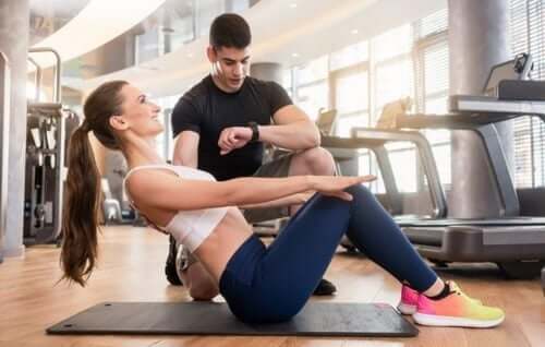 Schnelles Bauchmuskeltraining für Menschen, die wenig Zeit haben