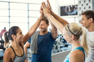 Trainieren im Fitnessstudio: Vor- und Nachteile