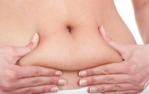 Bauch und Beine sind schwieriger zu entwässern, als die Füße