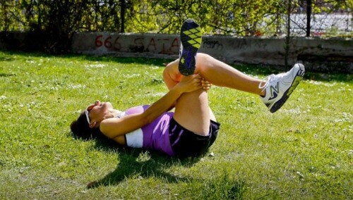 Iliotibialband-Syndrom vorbeugen mit Dehnübungen