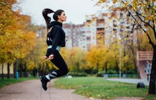 Waschbrettbauch - Seilspringen