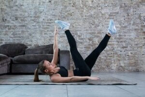 Spezielle Übungen für definierte schräge Bauchmuskeln